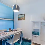Casa Bonecos Rebeldes 公寓