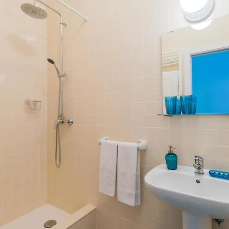 Casa Bonecos Rebeldes Апартаменты Лиссабон