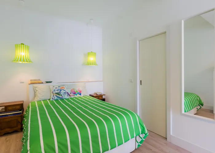 Casa Bonecos Rebeldes Apartment *